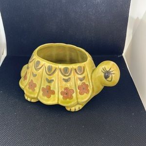 Sassy Little green turtle planter